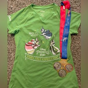Rundisney Princess Fairytale challenge shirt 2020 and medal